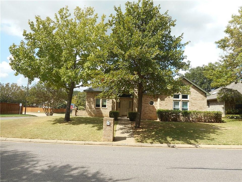 1st image of 6214 Brookstone Dr
