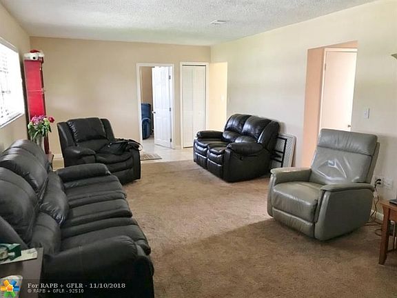 5th image of 4750 NE 2nd Ave