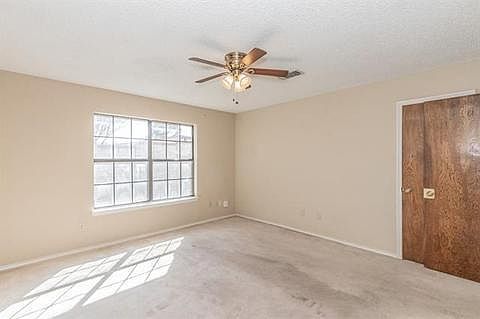 3rd image of 3621 Greenway Dr