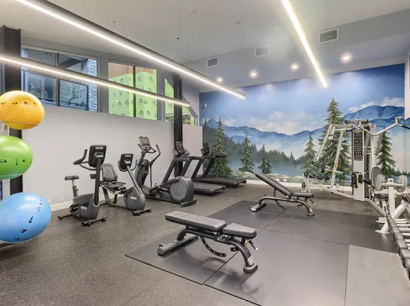 11077 Ravine Rd #325, Surrey, BC V3T 3X5