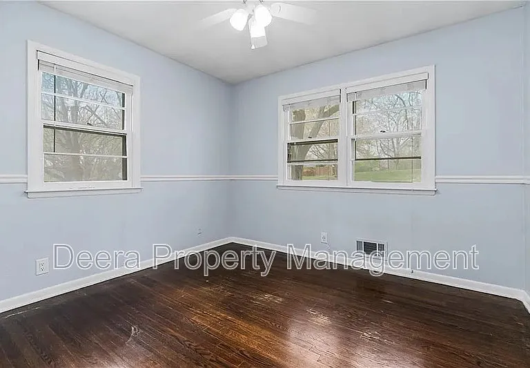 1305 Craig Dr — Photo 14