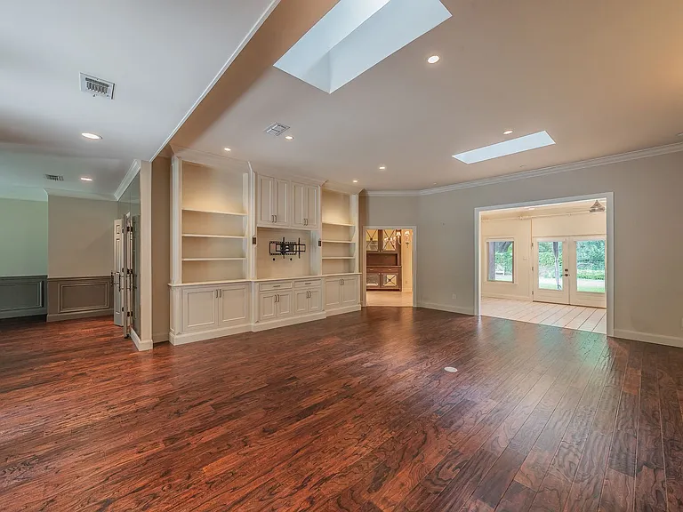 6724 Blue Meadow Dr — Photo 5