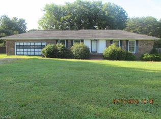 2902 Oak Ridge Rd, Oak Ridge, NC 27310