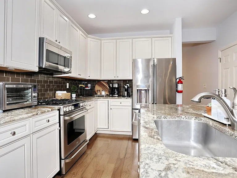 4 Masterson Ct — Photo 9