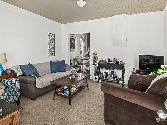5th image of 410 Washington Ave