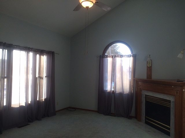 1st image of 410 E Broadway St