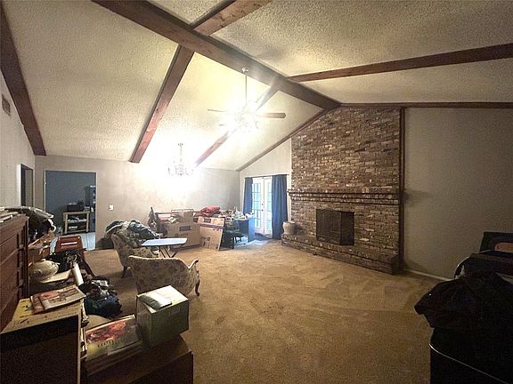 3rd image of 920 Brandyn Pl