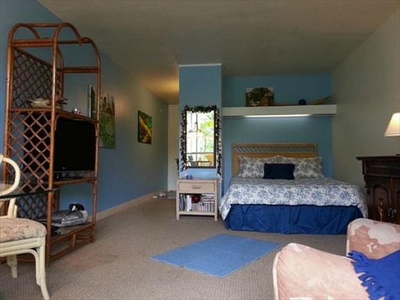 4th image of 75-5776 Kuakini Hwy APT 218