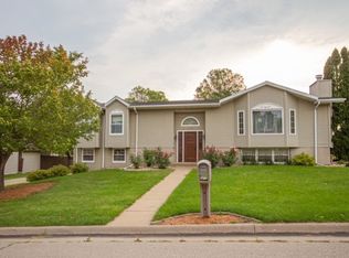 2150 Crown Point Rd, Dubuque, IA 52002