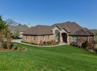 305 Silver Oak Pl, Branson West, MO 65737