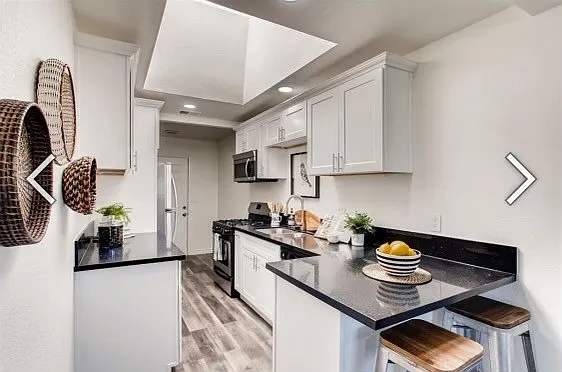 Freshly remodeled Single family 2 bed/2 bath in Grant Hill! — Photo 4