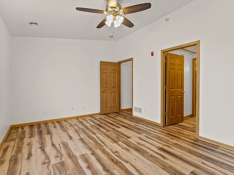 4301 W Howard Ave — Photo 11