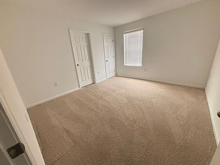 9015 Gifford Dr — Photo 13