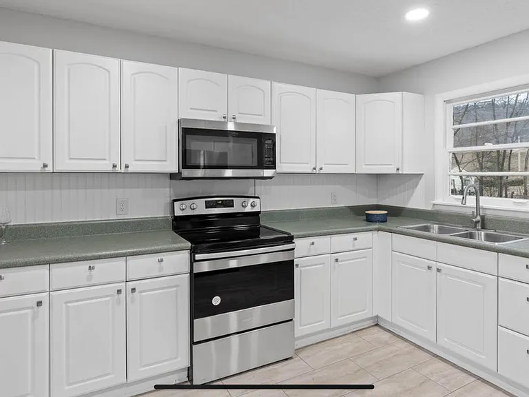 910 Wheeler Ave — Photo 4