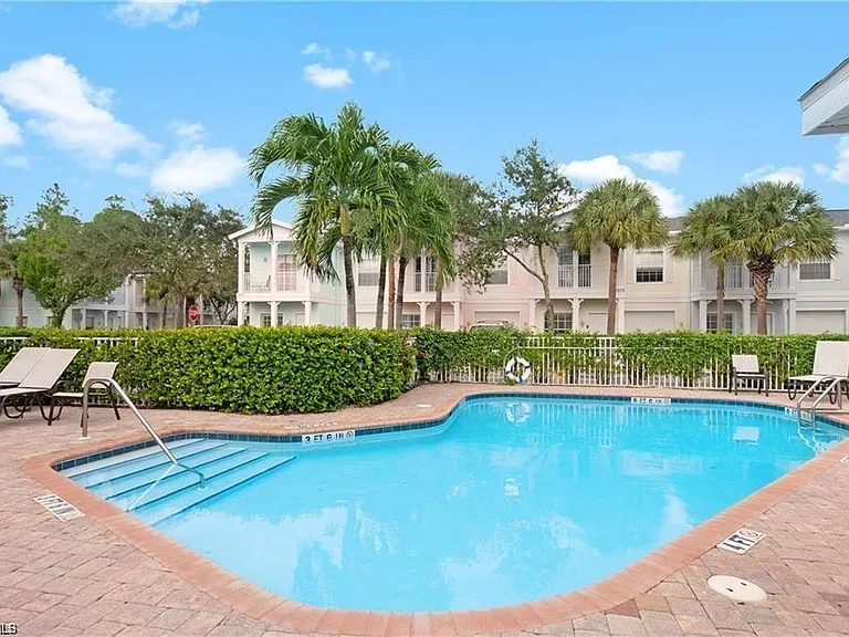 3268 Amanda Ln #3 — Photo 4
