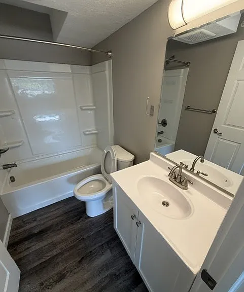 Beacon Point Apartments — Photo 38
