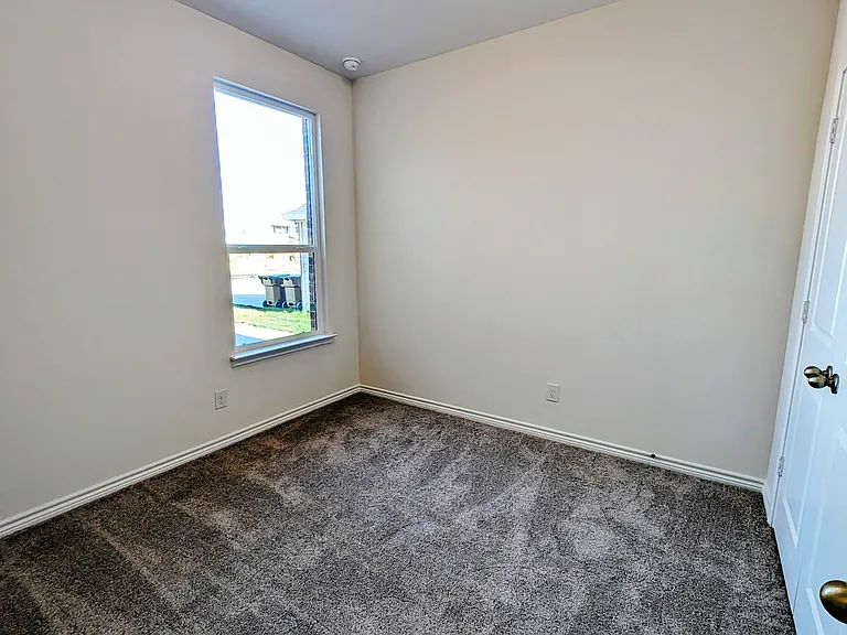 15611 Electra Cir — Photo 14