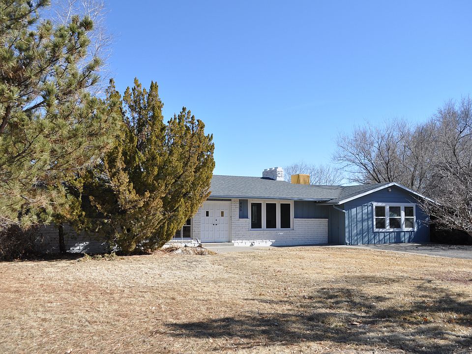 1st image of 662 Round Hill Dr