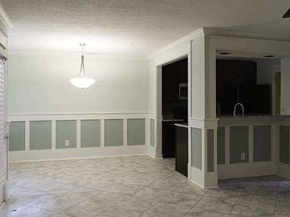 5th image of 2159 Spoleto Ln E