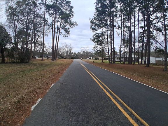 5th image of 141 Wenona Way