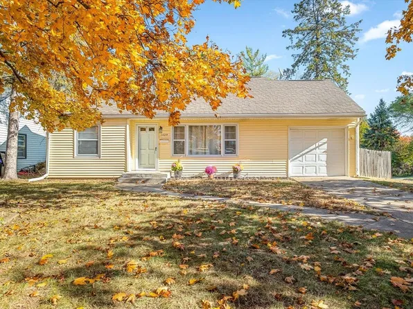 1024 21st St, Rockford, IL 61108