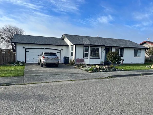 3068 Bonanza St, McKinleyville, CA 95519