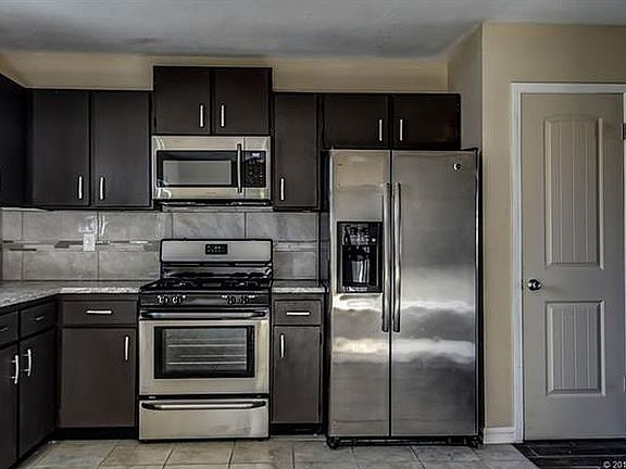 2nd image of 14437 S Elm St