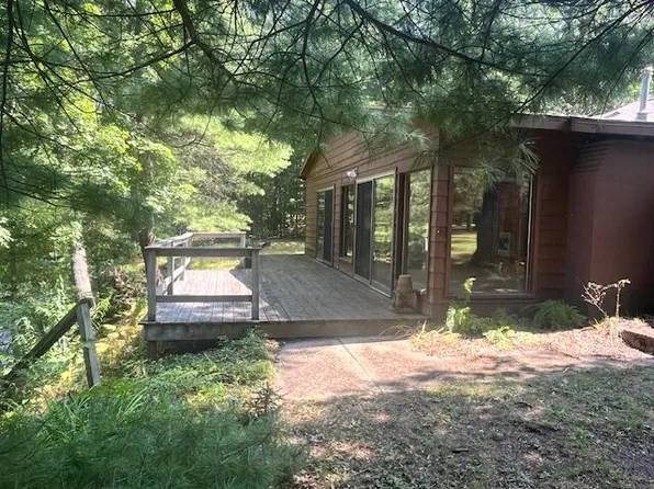7864 W River Edge Dr, Irons, MI 49644