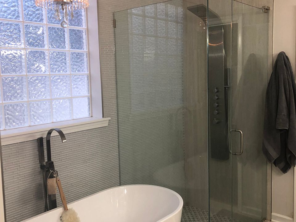 Luxurious Master Bath