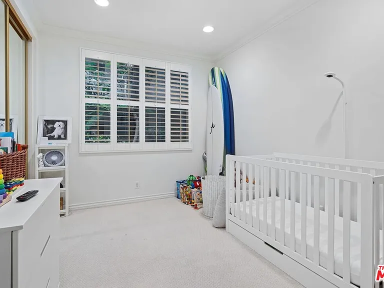 1375 Kelton Ave #107 — Photo 10