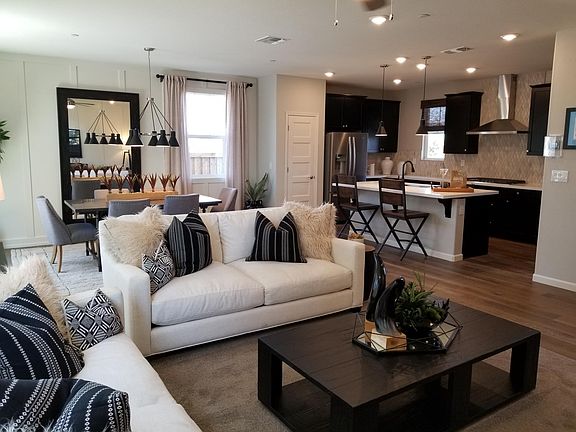 3rd image of 2721 Mabry Dr
