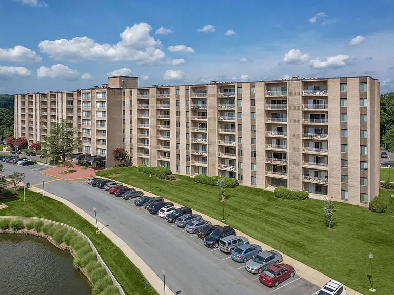 Seven Springs Apartments — Photo 39
