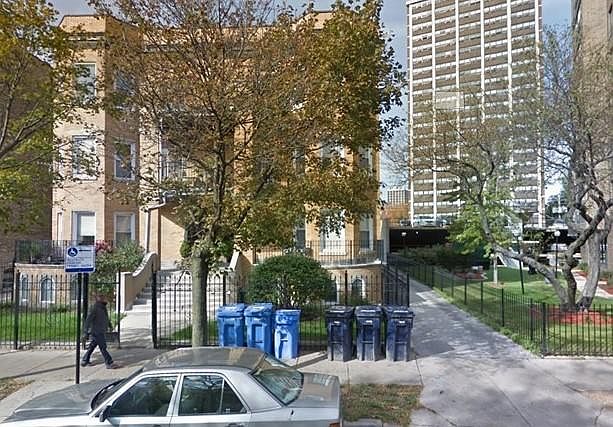 1st image of 832 W Belle Plaine Ave Unit 2E