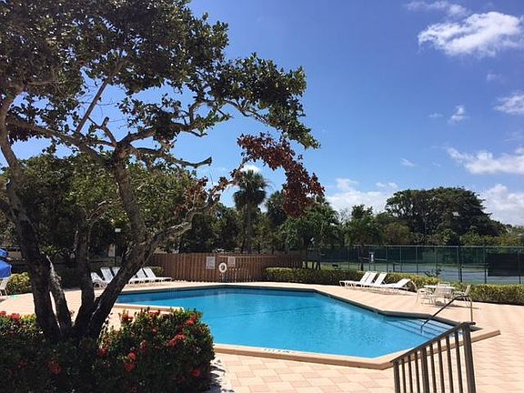 2 Pool areas with club houses