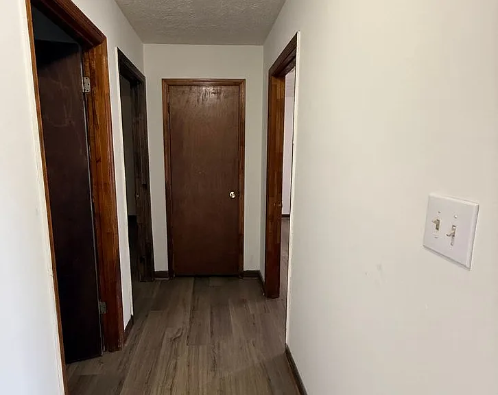 113/115 Michele Dr — Photo 5