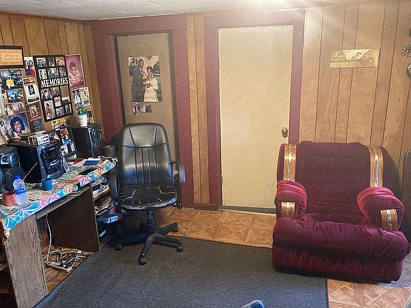 4th image of 426 20th Ave