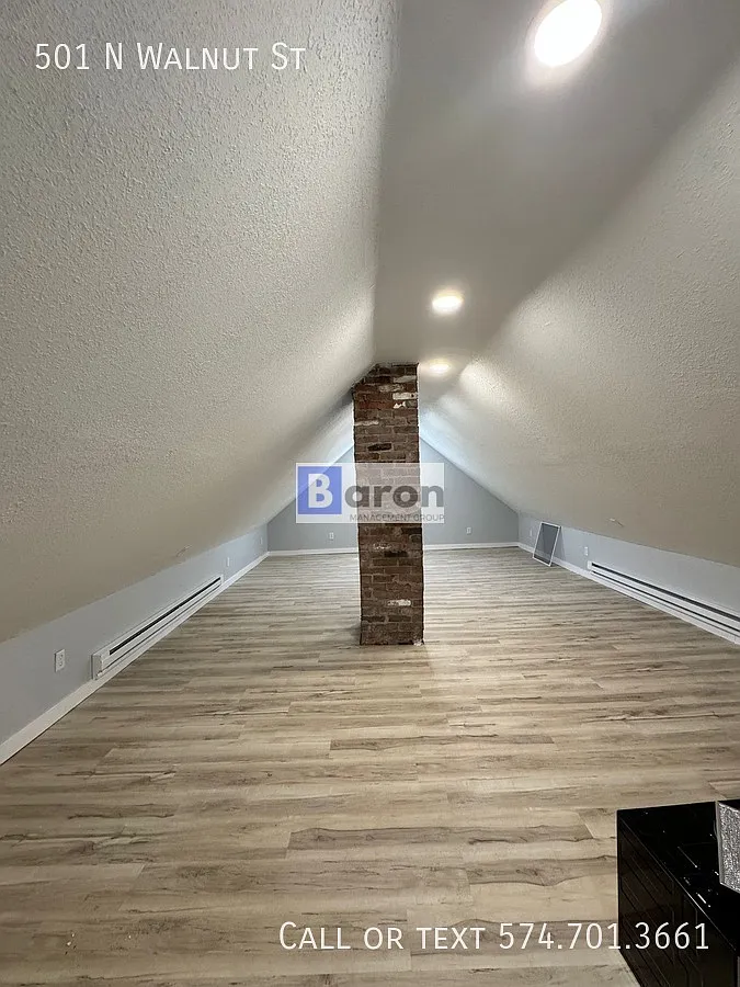 501 Walnut B — Photo 3
