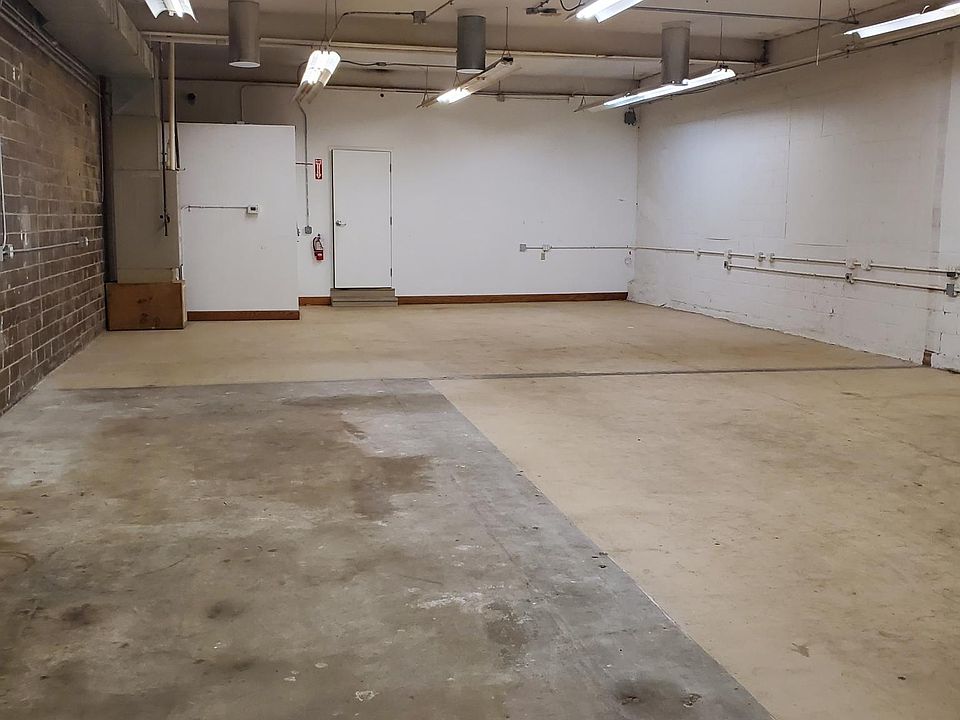 2nd image of 608 High St #E