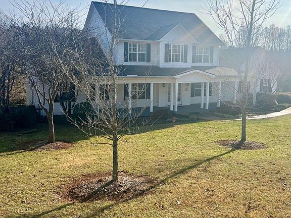 3rd image of 991 Adair Mill Rd