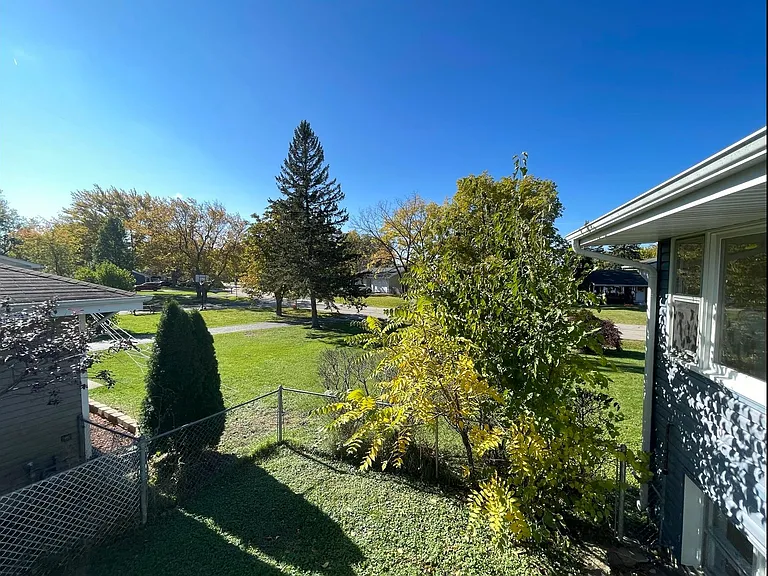 2426 Highland Cir — Photo 12