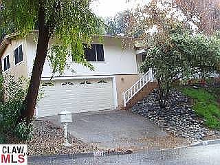 2nd image of 18 Hidden Valley Rd