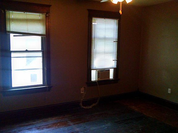 3rd image of 600 N Main St #A