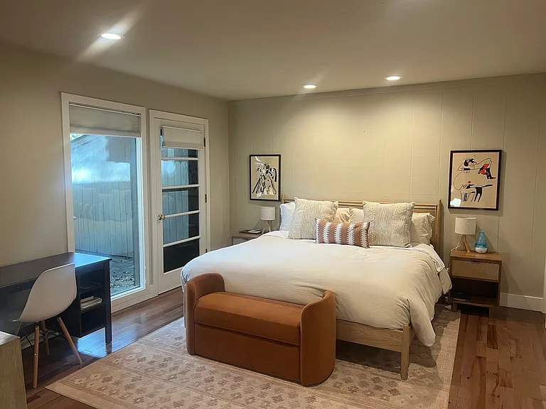 primary with king bed