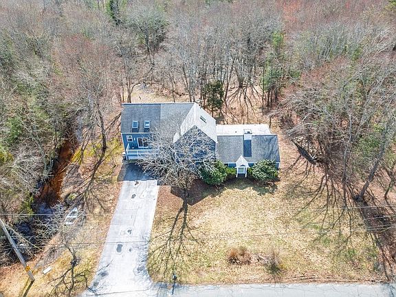 4th image of 20 Meadow Brook Rd