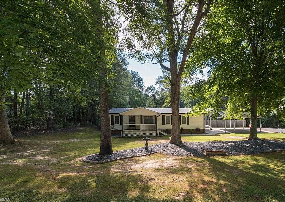 1st image of 829 Wagner Rd