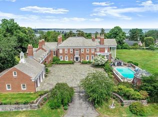 124 Old Battery Rd, Bridgeport, CT 06605