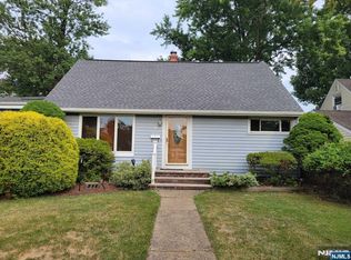 4 Yolanda Pl, Lodi, NJ 07644