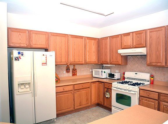 5th image of 12821 Green Meadow Ave