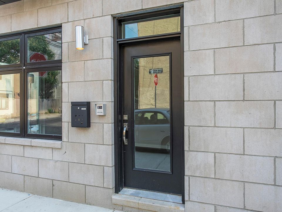 1st image of 838 N 16th St #1