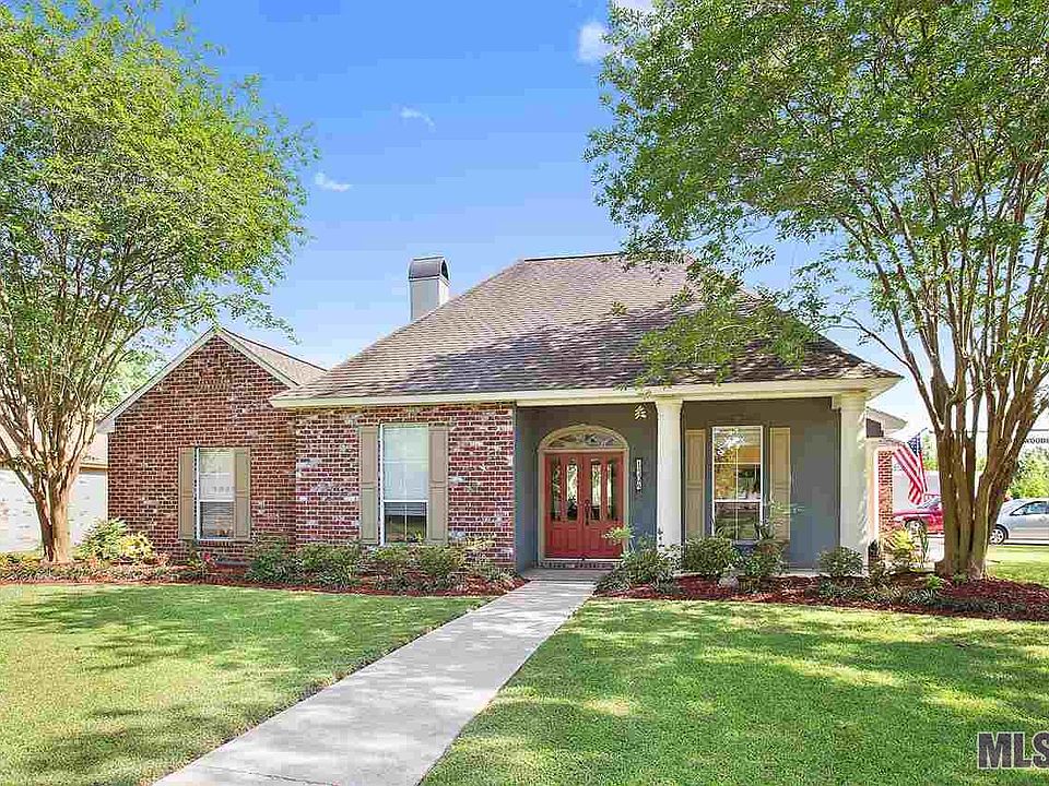1st image of 1404 Basswood Dr
